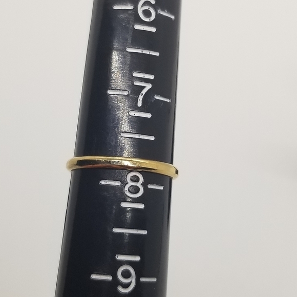 gold tone rhinestone ring size 7.75 - Picture 4 of 4